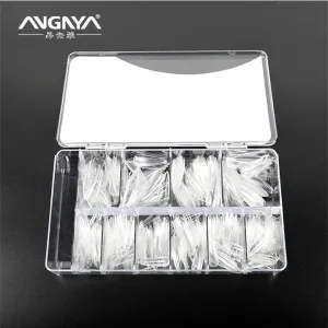 قطعة من أظافر صناعية-a piece of artificial nails