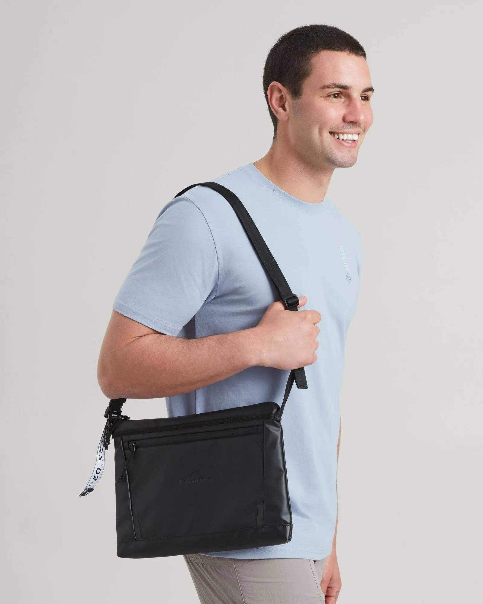 Amphi Shoulder Bag - Black Stingray