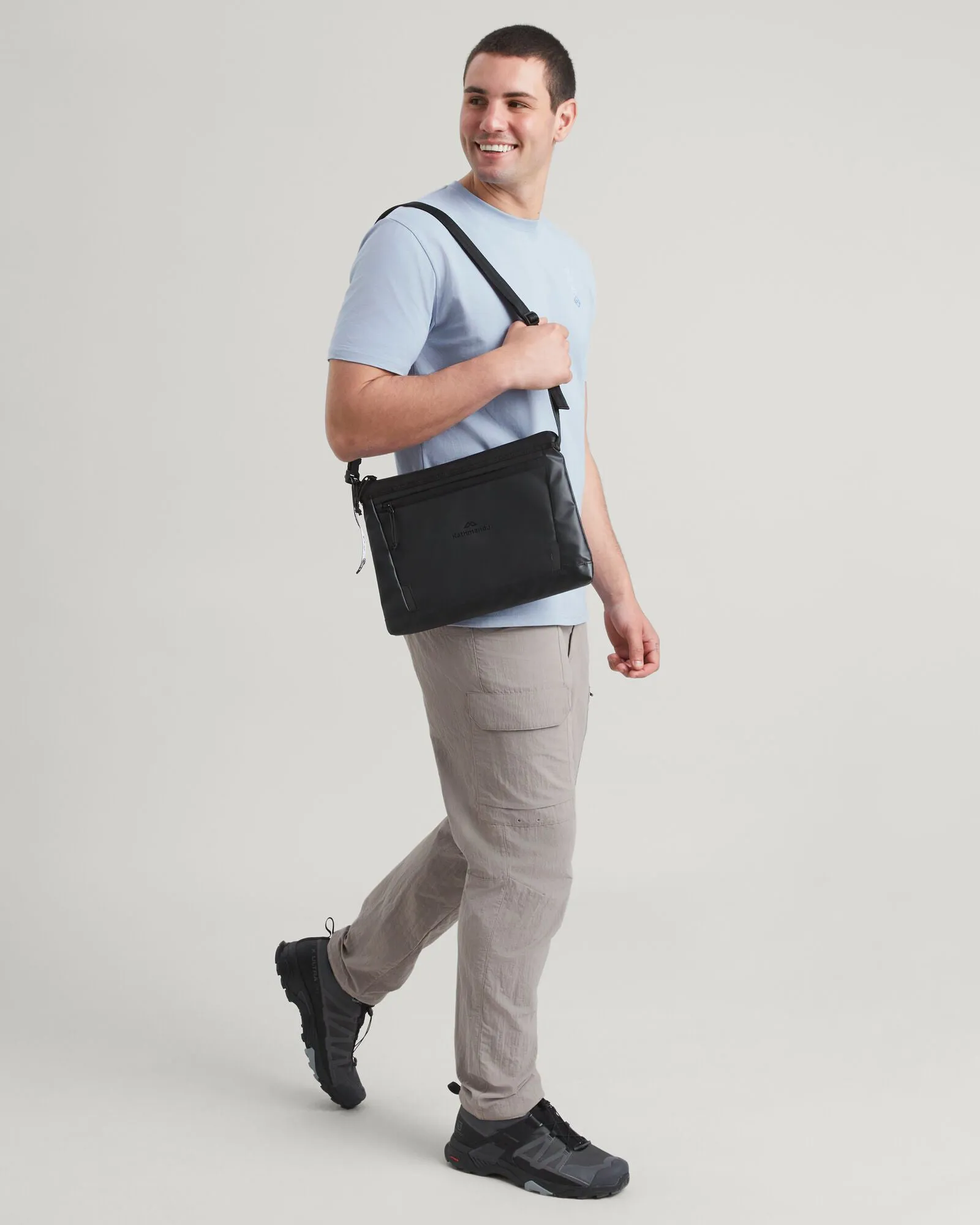 Amphi Shoulder Bag - Black Stingray