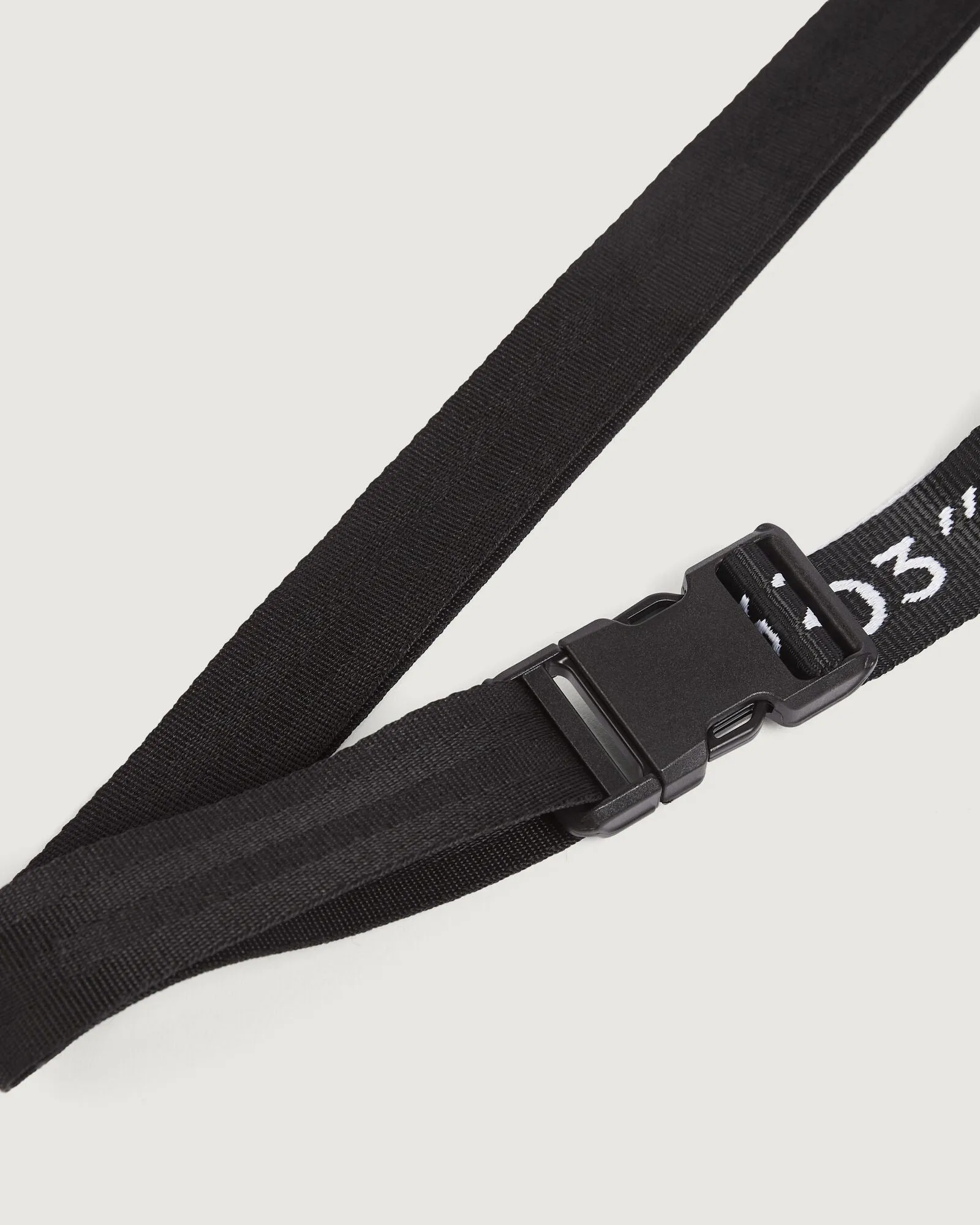 Amphi Shoulder Bag - Black Stingray