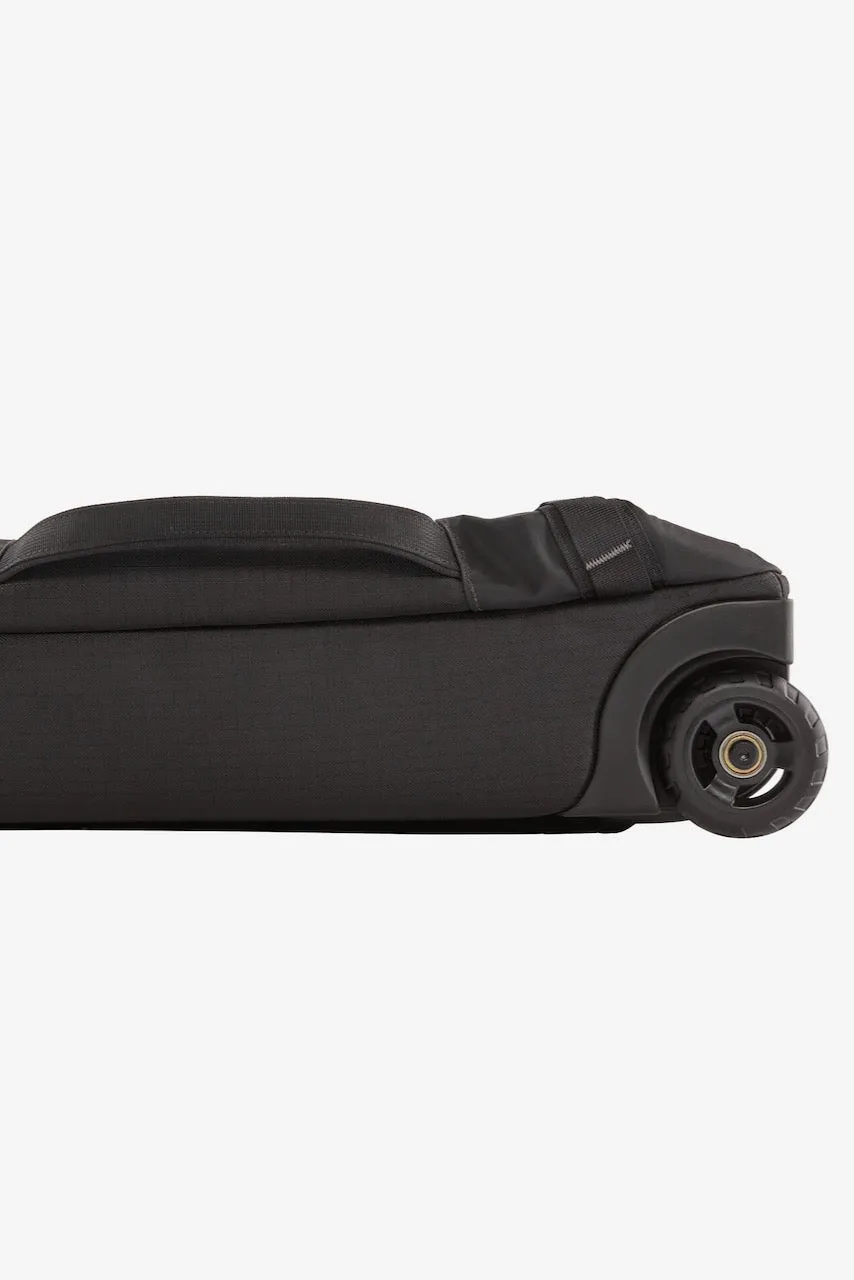 BLACK HOLE Wheeled Duffel 40L