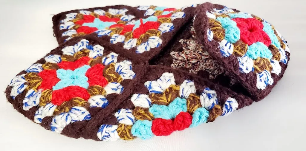Hand-Crocheted Slippers [Adult Size] (0412)