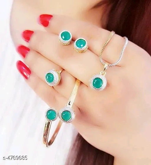 New Stylish Jewellery Set